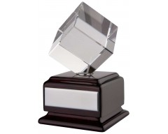 Наградная стела «Вращающийся куб»